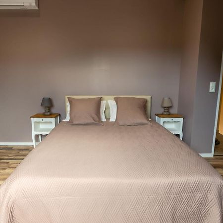 Domaine Des Grands Chenes Bed & Breakfast Preveranges Екстериор снимка