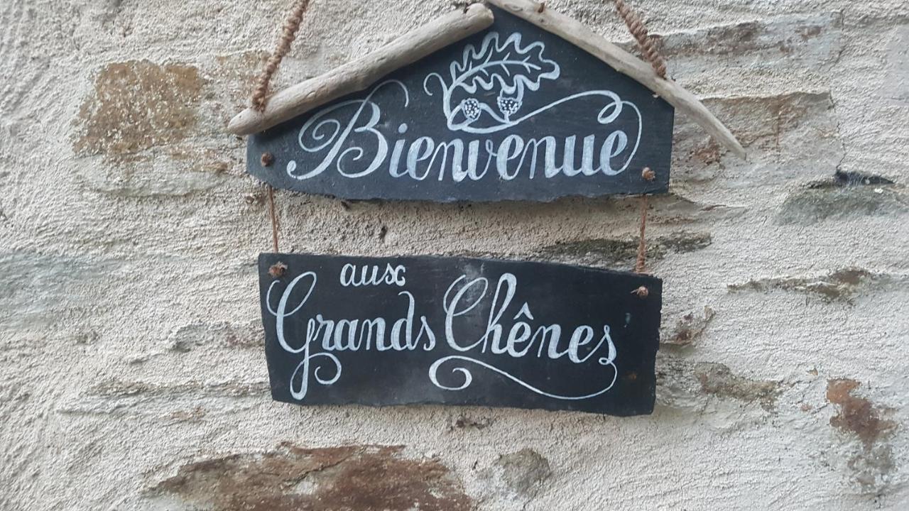 Domaine Des Grands Chenes Bed & Breakfast Preveranges Екстериор снимка