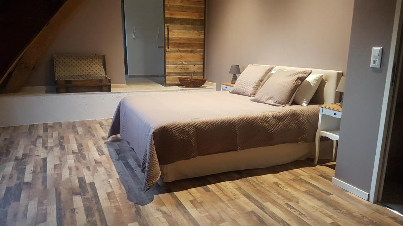 Domaine Des Grands Chenes Bed & Breakfast Preveranges Екстериор снимка