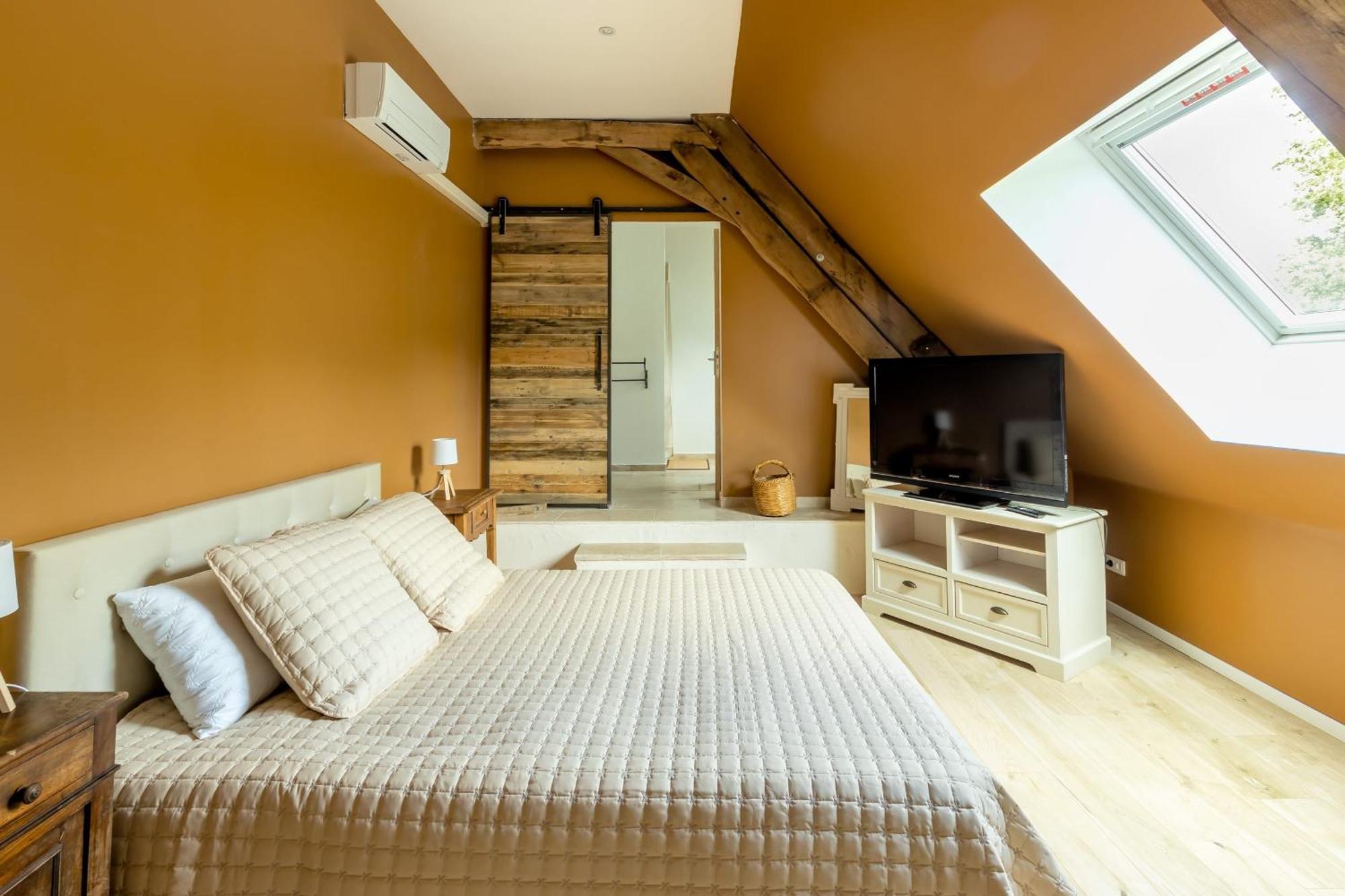 Domaine Des Grands Chenes Bed & Breakfast Preveranges Екстериор снимка