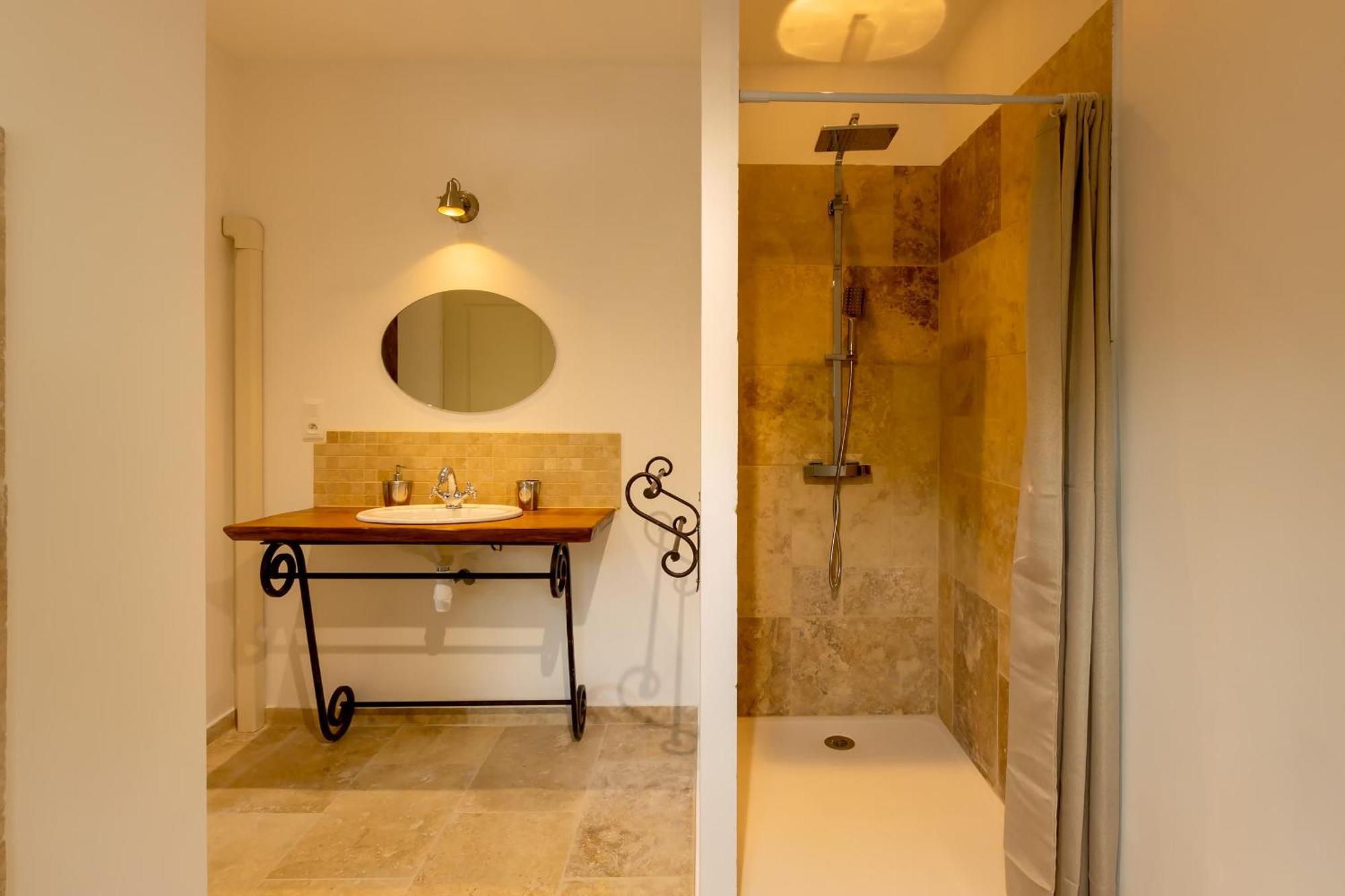 Domaine Des Grands Chenes Bed & Breakfast Preveranges Екстериор снимка